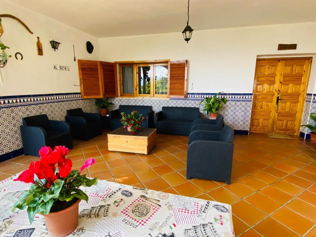 Barranco De La Salud Guest House Laroles Ngoại thất bức ảnh